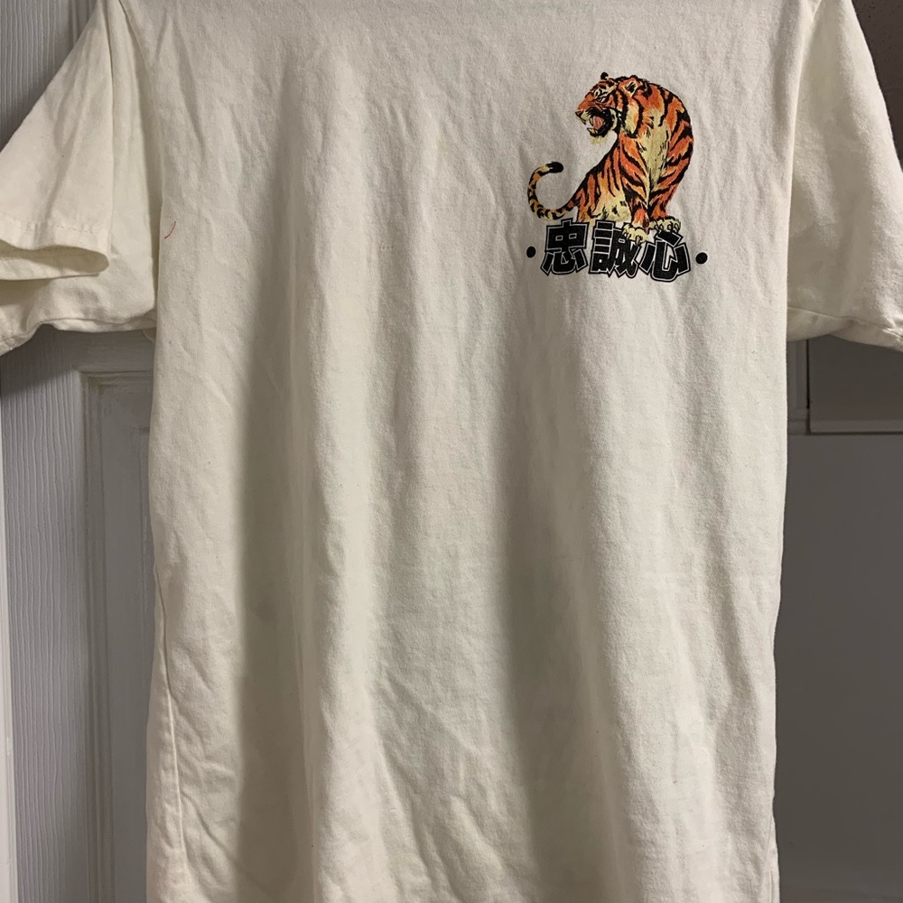 Beige/ white Japan graphic shirt
